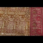 Малиновое шелковое покрывало с традиционным индийским золотисто-малиновым рисунком 